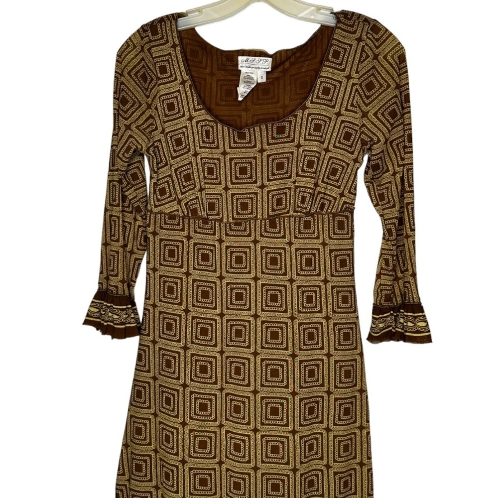 Max Studio Specialty Products Dress - Picture 3 of 7